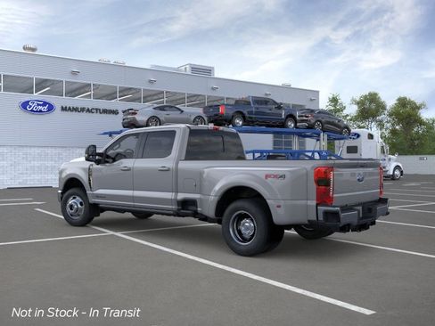 New 2026 Ford F350 4x4 Crew Cab DRW Super Duty image 4