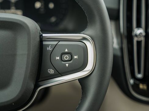 New 2026 Volvo XC40 B5 Ultra w/ Protection Package Premier image 27