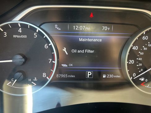 Used 2018 Nissan Murano SV AWD/4WD image 15