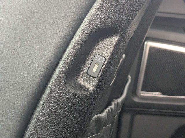 Used 2025 Kia Telluride S FWD image 15
