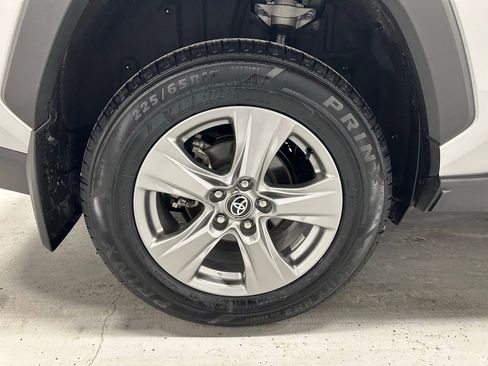 Used 2025 Toyota RAV4 XLE image 63