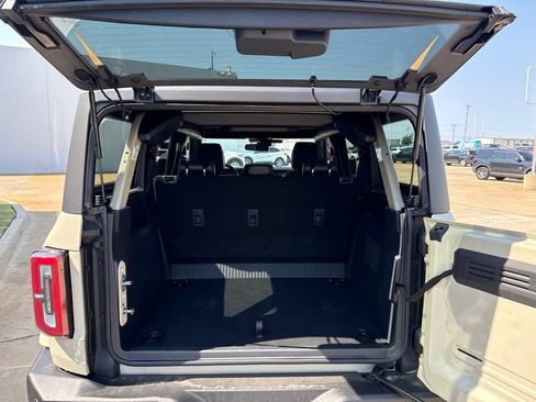 Used 2025 Ford Bronco Outer Banks AWD/4WD image 10