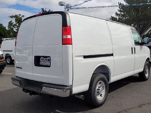 New 2025 Chevrolet Express 2500 w/ Driver Convenience Package image 8