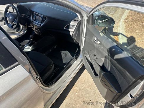 Used 2020 Hyundai Accent SE image 17