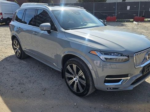 Certified 2025 Volvo XC90 B6 Plus w/ Protection Package image 6