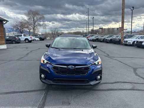 Used 2024 Subaru Crosstrek 2.0i Premium image 2