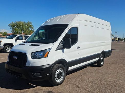 Used 2025 Ford Transit 250 148 High Roof Extended RWD image 4