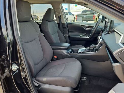 Used 2020 Toyota RAV4 XLE w/ Convenience Package AWD/4WD image 19