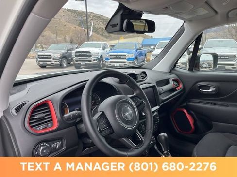 Used 2022 Jeep Renegade Trailhawk w/ Trailer Tow Group AWD/4WD image 13