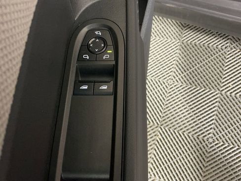 Certified 2025 MINI Cooper S image 21