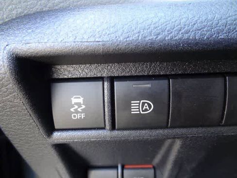 Used 2025 Toyota Sienna XLE image 20