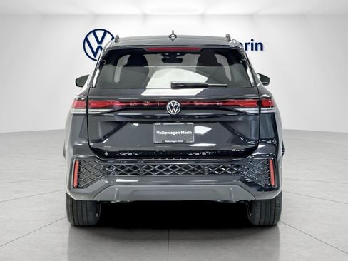 New 2026 Volkswagen Tiguan SE R-Line image 4