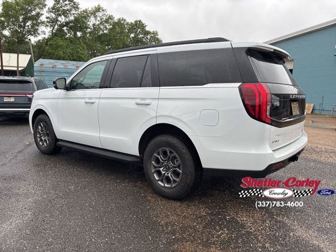New 2026 Ford Expedition Active RWD image 11