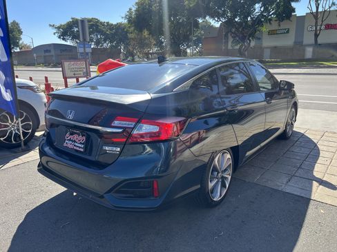 Used 2020 Honda Clarity Touring image 11