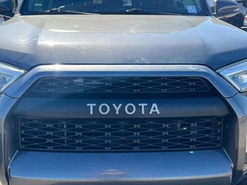 Used 2019 Toyota 4Runner SR5 Premium image 12