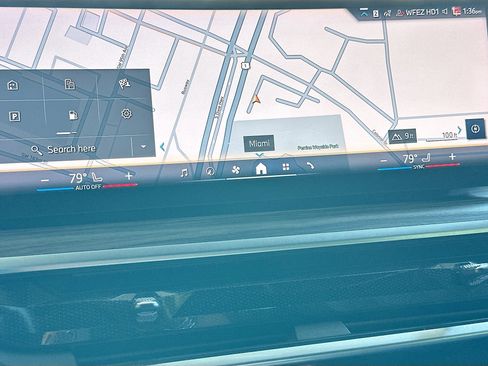 Certified 2024 BMW X5 sDrive40i w/ Parking Assistance Package image 13