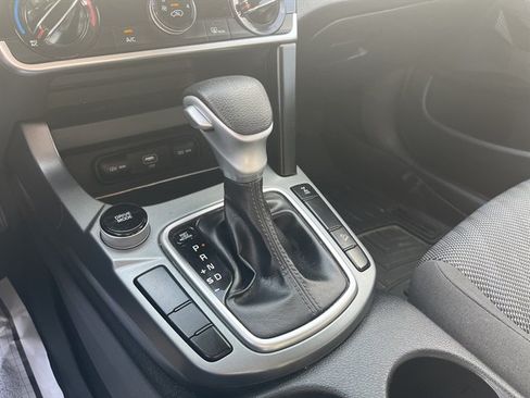 Used 2021 Kia Seltos LX AWD/4WD image 25