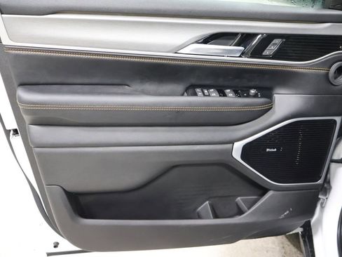 New 2026 Jeep Grand Wagoneer 4WD image 10