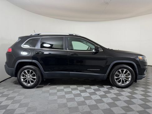 Used 2020 Jeep Cherokee Latitude Plus w/ Comfort/Convenience Group FWD image 8