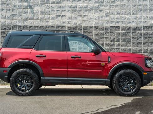 Used 2025 Ford Bronco Sport Badlands w/ Sasquatch Badlands Package AWD/4WD image 4