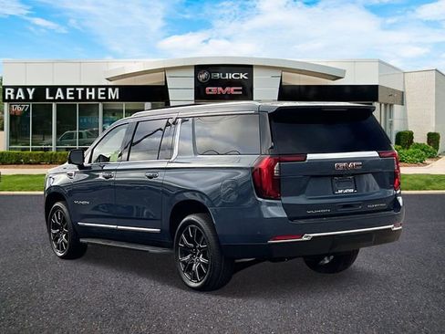New 2026 GMC Yukon XL Elevation w/ Elevation Premium Package image 3