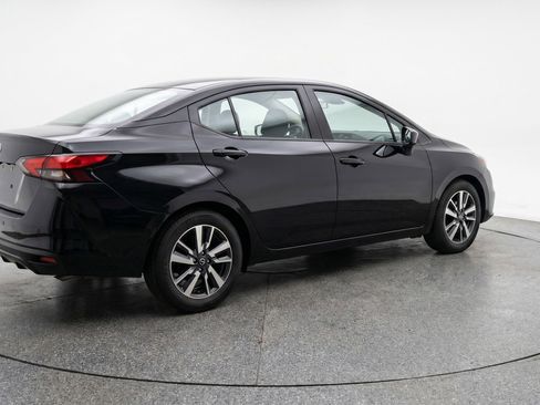 Used 2025 Nissan Versa SV FWD image 9