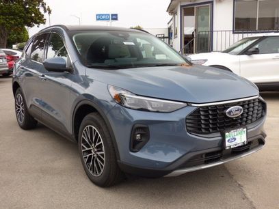 New 2025 Ford Escape SE