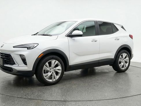 Used 2025 Buick Encore GX Preferred FWD image 3