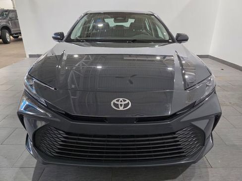 Used 2025 Toyota Camry LE w/ Convenience Package AWD/4WD image 8