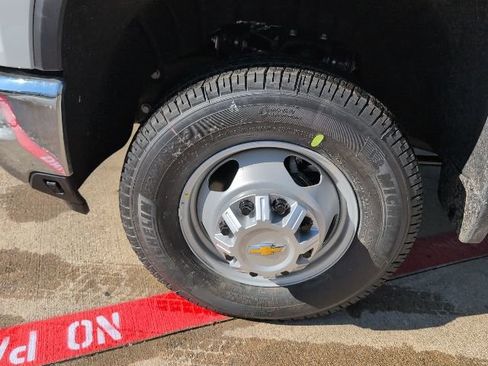 New 2026 Chevrolet Silverado 3500 W/T image 3