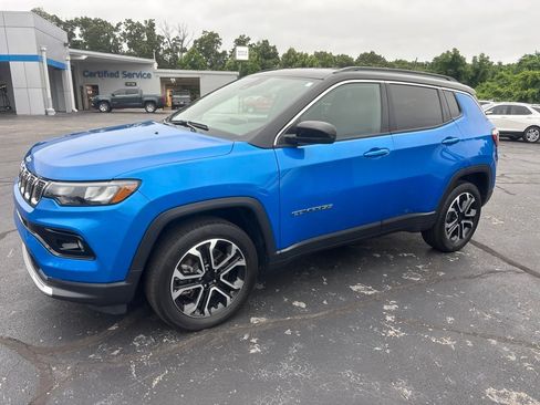 Used 2023 Jeep Compass Limited AWD/4WD image 1