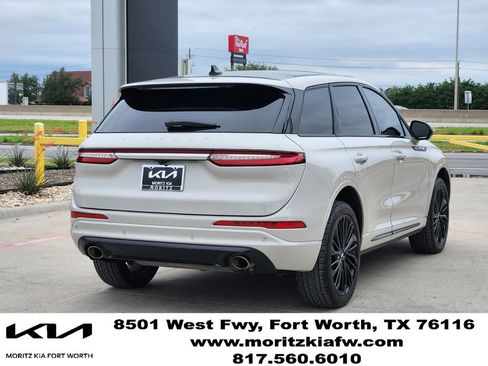 Used 2024 Lincoln Corsair AWD w/ Equipment Group 101A image 4