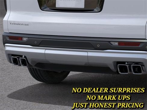 New 2026 Chevrolet Traverse LT image 14