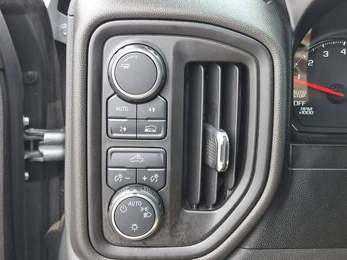 Certified 2020 Chevrolet Silverado 1500 Custom w/ Custom Value Package AWD/4WD image 24