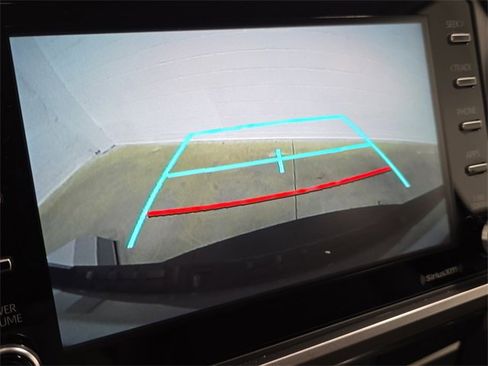 Certified 2023 Toyota Tacoma SR5 w/ Technology Package image 20