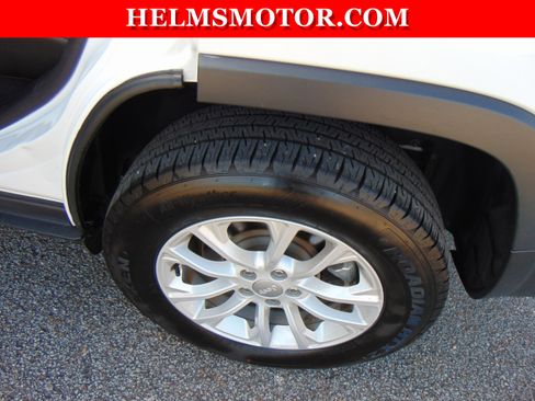 Certified 2022 Jeep Cherokee Latitude Lux image 33