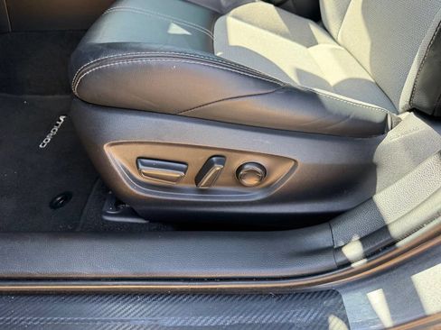 Used 2022 Toyota Corolla XSE FWD image 20