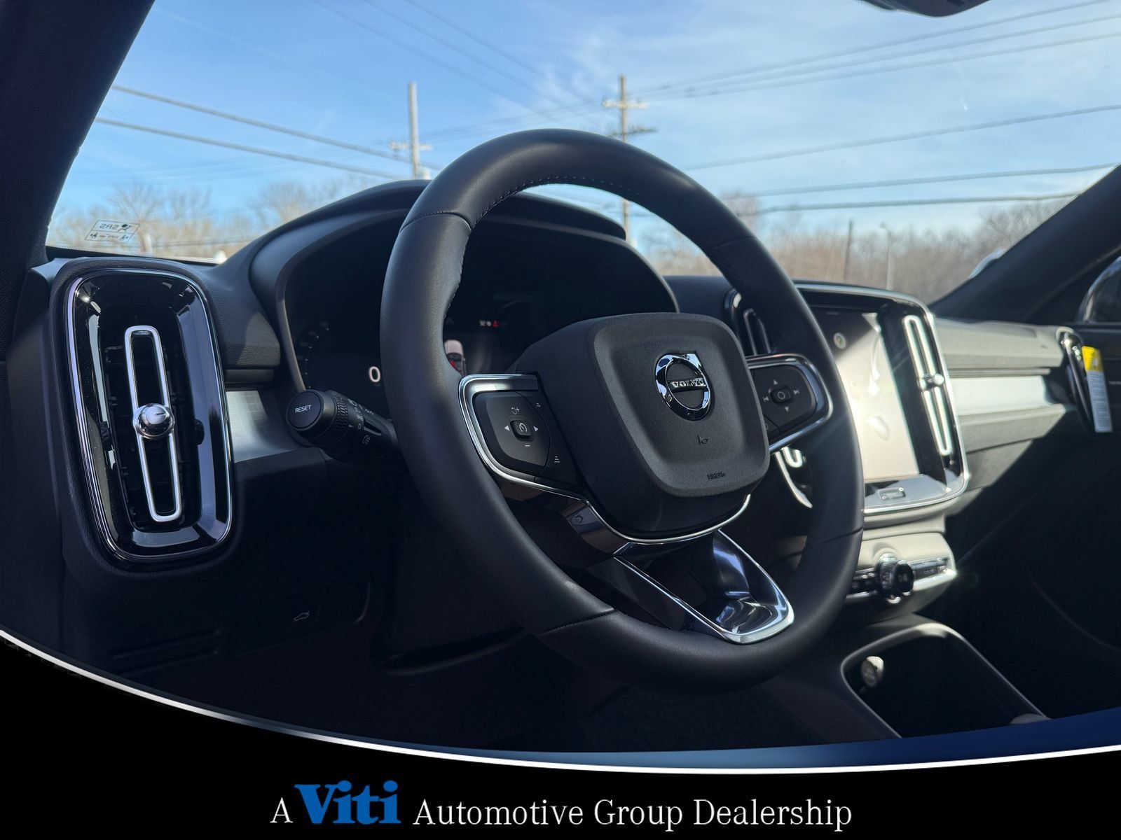 Used 2026 Volvo XC40 B5 Ultra w/ Protection Package Premier AWD/4WD image 12