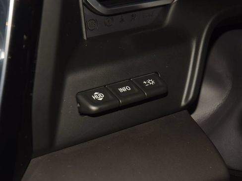 Used 2024 GMC Sierra 1500 Denali AWD/4WD image 39