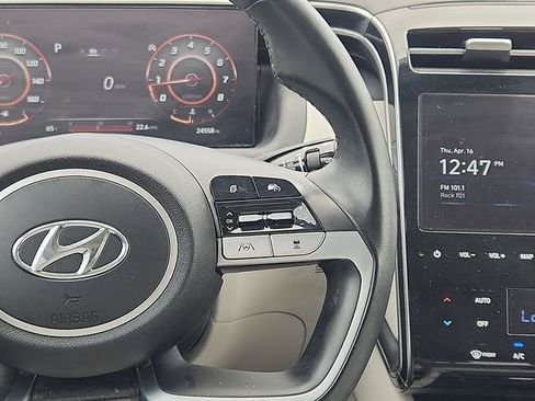 Certified 2024 Hyundai Tucson SEL w/ Convenience Package FWD image 15