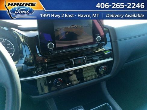 Used 2025 Nissan Pathfinder SV AWD/4WD image 5