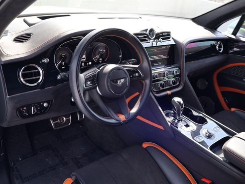Certified 2023 Bentley Bentayga Speed AWD/4WD image 4