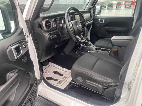 Used 2018 Jeep Wrangler Unlimited Sport S image 20