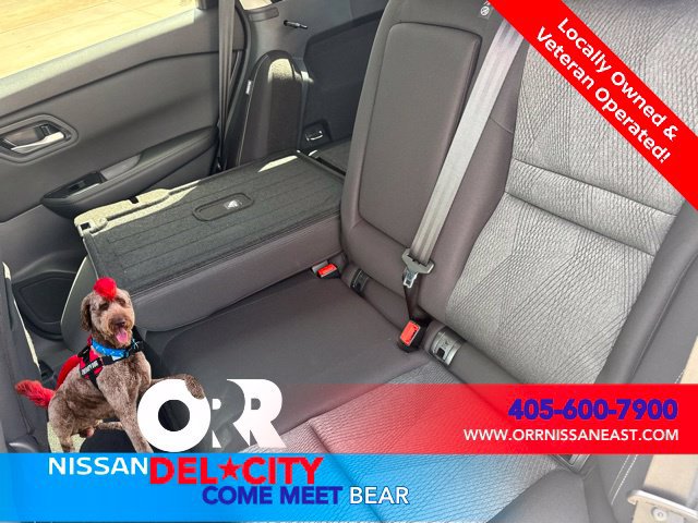New 2026 Nissan Rogue SV FWD image 12