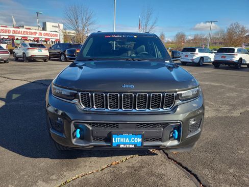 Used 2024 Jeep Grand Cherokee Overland w/ Trailer Tow Package image 14