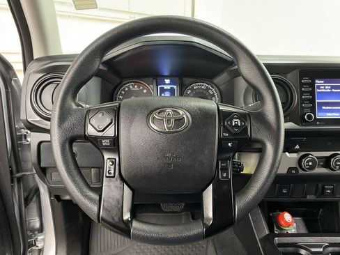 Used 2022 Toyota Tacoma SR image 17