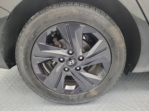 Used 2022 Hyundai Elantra SEL w/ Convenience Package FWD image 31