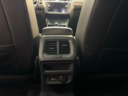 Used 2022 Volkswagen Tiguan SE R-Line FWD image 30