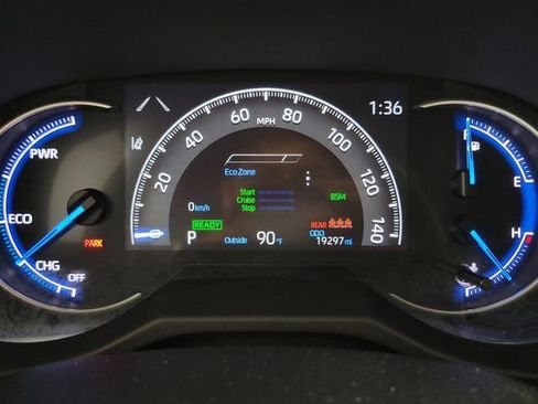 Used 2024 Toyota RAV4 LE image 22