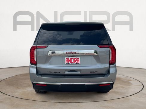 Used 2023 GMC Yukon SLT w/ SLT Premium Package AWD/4WD image 9
